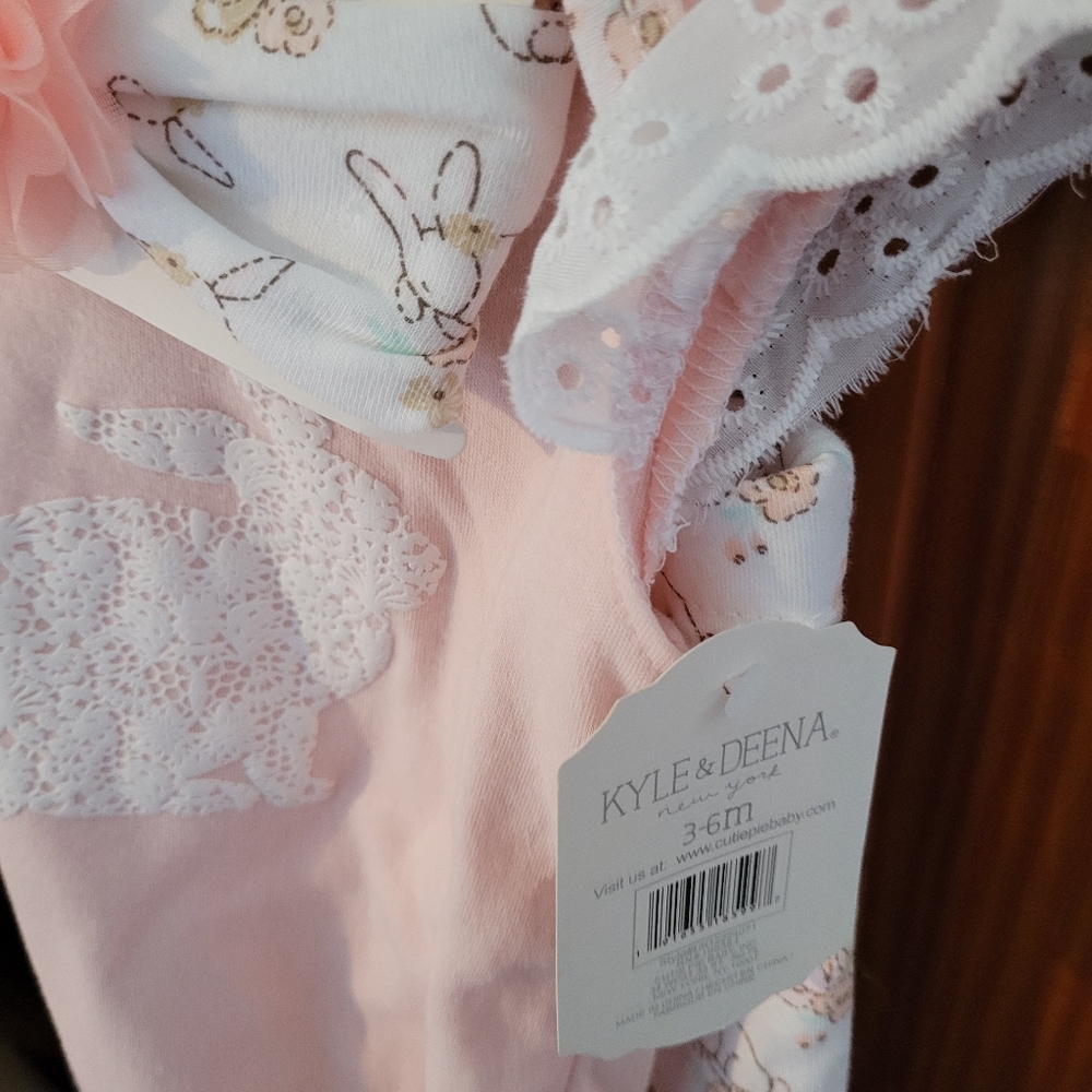 Easter Bunny Lace Set - Picture 3 of 3
